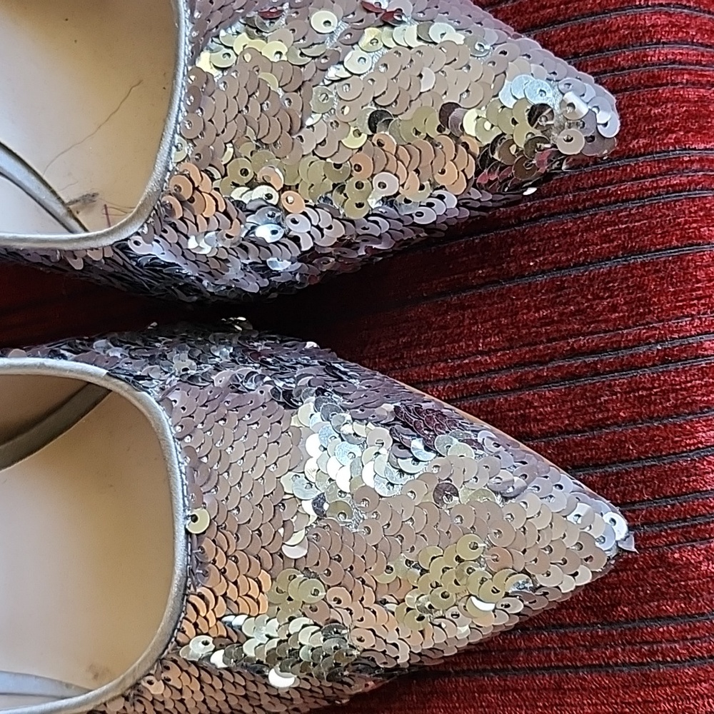 Shoes - Picture 5 of 7